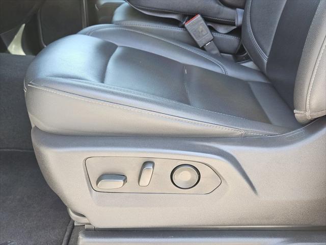 2025 GMC Sierra 1500 4WD Crew Cab Short Box SLT
