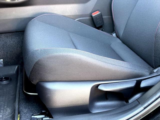 2025 Toyota Prius Plug-In SE