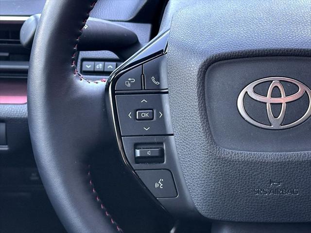 2025 Toyota Prius Plug-In SE