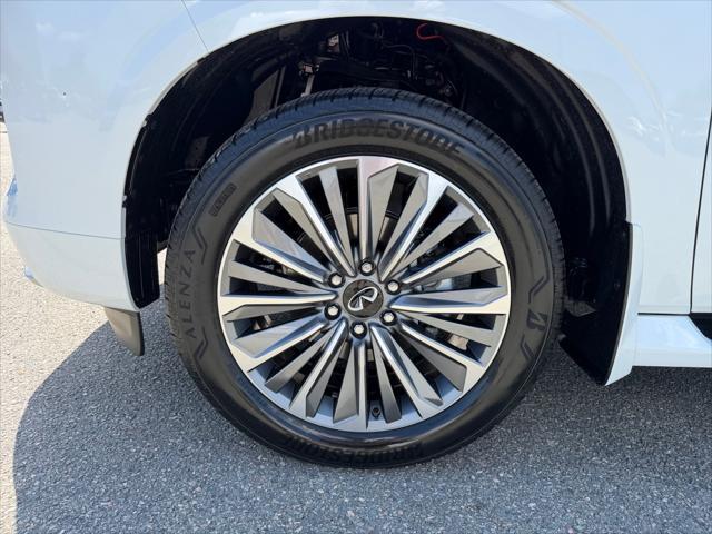 2026 INFINITI QX80 LUXE AWD