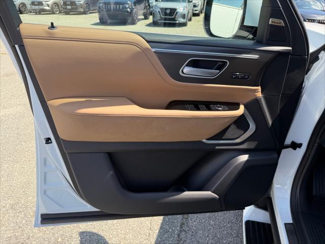 2026 INFINITI QX80 LUXE AWD