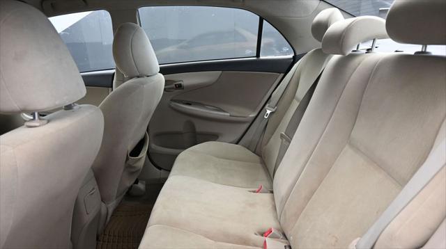 2011 Toyota Corolla LE