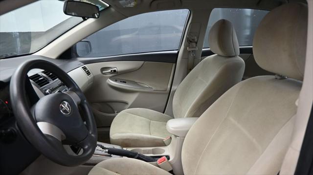 2011 Toyota Corolla LE