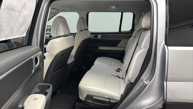 2026 Hyundai Santa Fe SE