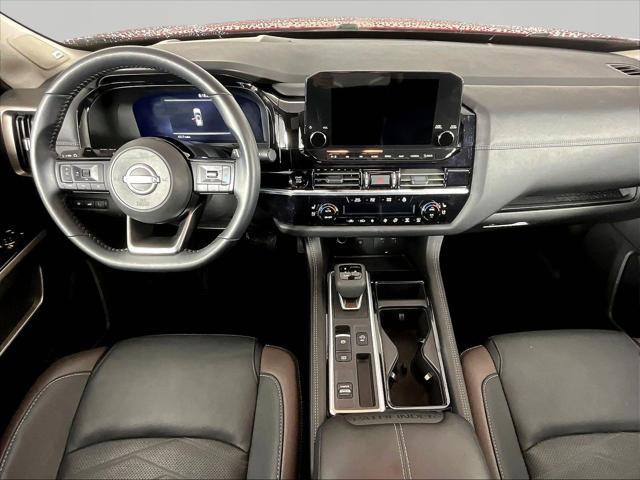 2025 Nissan Pathfinder Platinum FWD