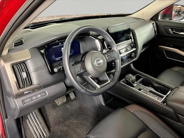 2025 Nissan Pathfinder Platinum FWD