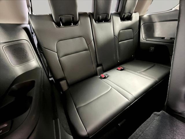 2025 Nissan Pathfinder Platinum FWD