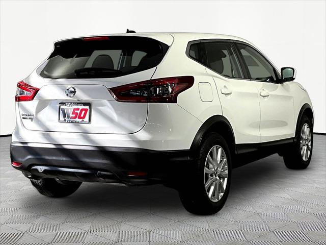 2022 Nissan Rogue Sport S FWD Xtronic CVT