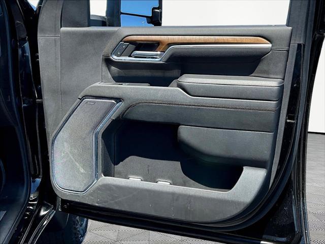2024 Chevrolet Silverado 2500HD 4WD Crew Cab Standard Bed High Country