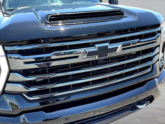 2024 Chevrolet Silverado 2500HD 4WD Crew Cab Standard Bed High Country