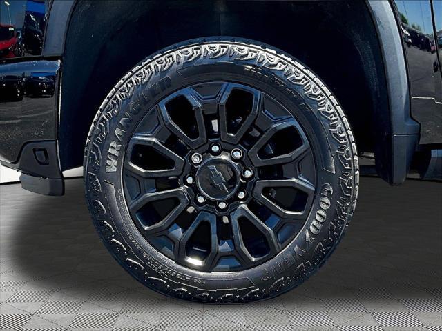 2024 Chevrolet Silverado 2500HD 4WD Crew Cab Standard Bed High Country