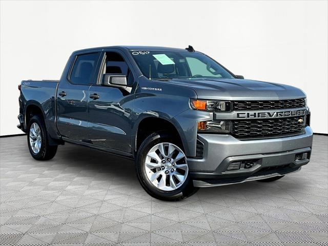 2022 Chevrolet Silverado 1500 4WD Crew Cab Short Bed Custom