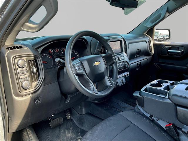 2022 Chevrolet Silverado 1500 4WD Crew Cab Short Bed Custom