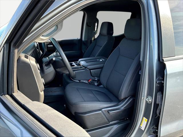 2022 Chevrolet Silverado 1500 4WD Crew Cab Short Bed Custom