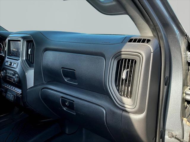 2022 Chevrolet Silverado 1500 4WD Crew Cab Short Bed Custom