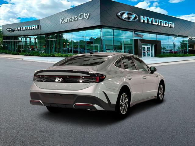 2026 Hyundai Sonata Hybrid Blue