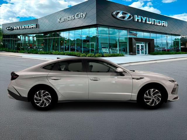 2026 Hyundai Sonata Hybrid Blue