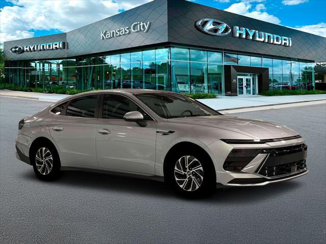 2026 Hyundai Sonata Hybrid Blue