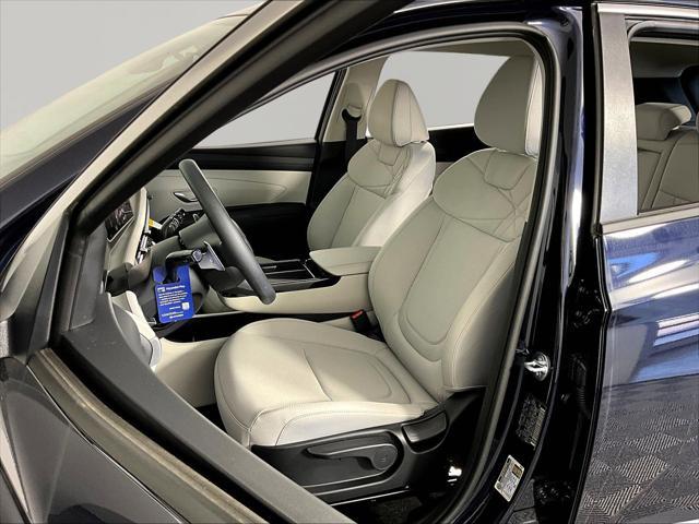 2026 Hyundai Tucson Hybrid Blue SE
