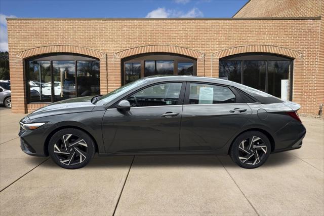 2024 Hyundai Elantra Limited