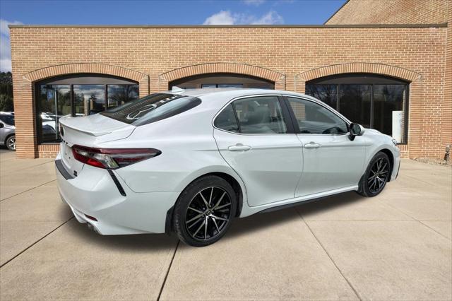 2023 Toyota Camry SE AWD