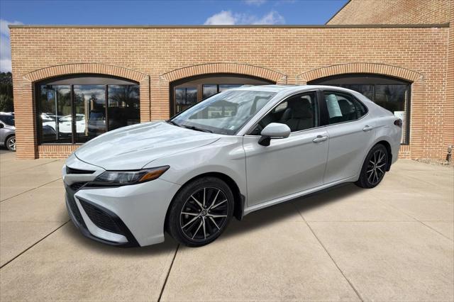 2023 Toyota Camry SE AWD