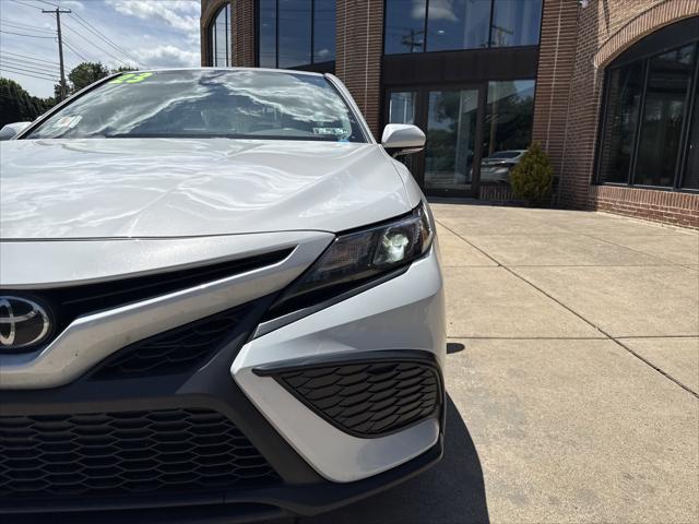 2023 Toyota Camry SE AWD