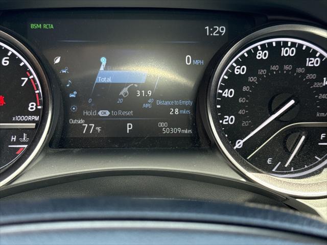 2023 Toyota Camry SE AWD