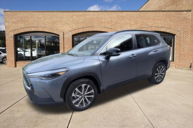 2025 Toyota Corolla Cross XLE