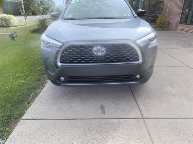 2025 Toyota Corolla Cross XLE