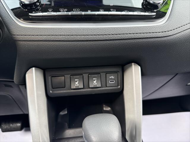 2025 Toyota Corolla Cross XLE