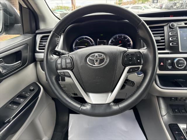 2019 Toyota Highlander Hybrid XLE