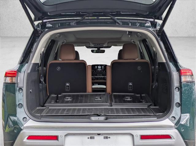 2024 Nissan Pathfinder Platinum FWD