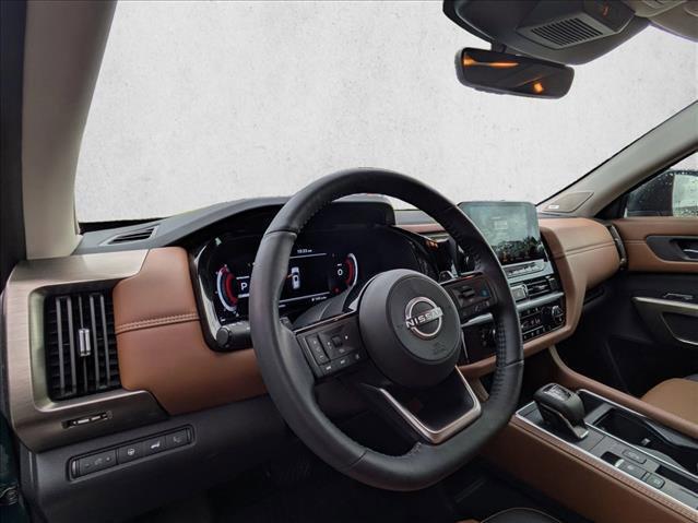 2024 Nissan Pathfinder Platinum FWD