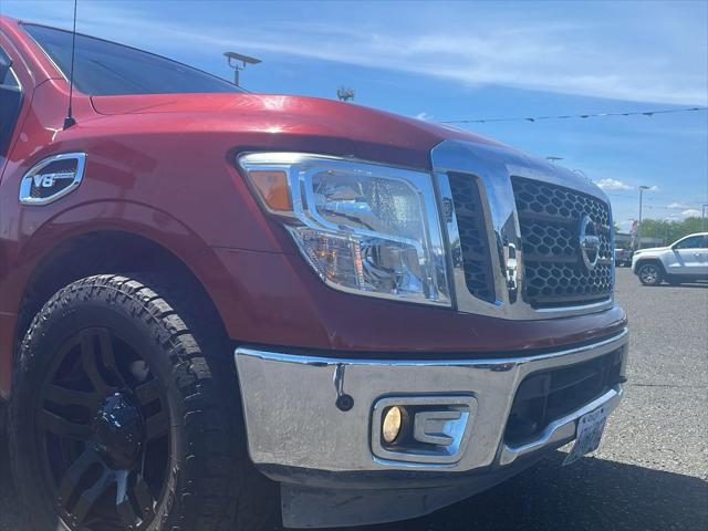 2017 Nissan Titan SL