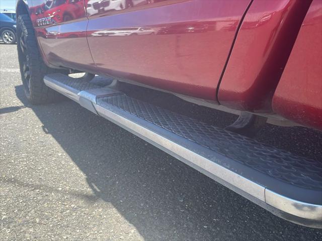 2017 Nissan Titan SL