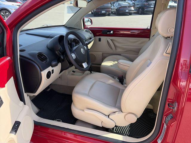 2006 Volkswagen New Beetle Coupe 2.5 (A6)