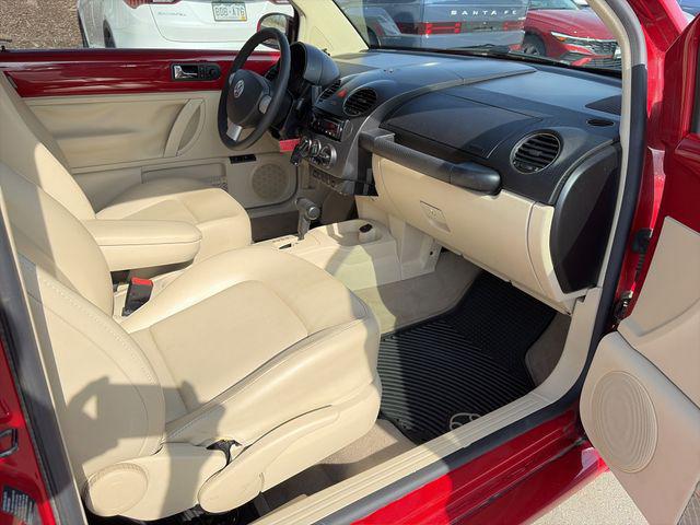 2006 Volkswagen New Beetle Coupe 2.5 (A6)