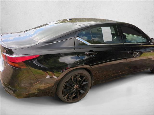 2023 Nissan Altima SR FWD