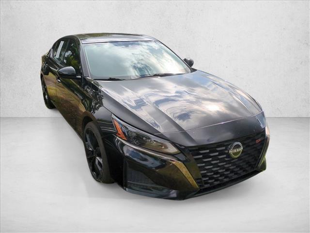 2023 Nissan Altima SR FWD