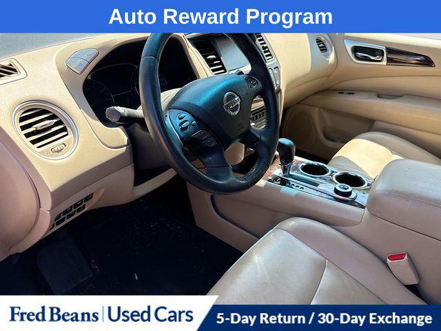 2016 Nissan Pathfinder SL