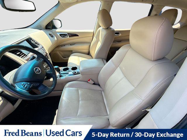 2016 Nissan Pathfinder SL