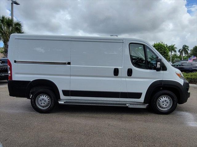 2025 Ram ProMaster 2500 Cargo Van Tradesman Low Roof 136" WB w/Pass Seat