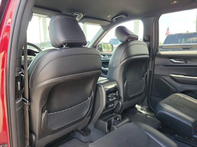 2023 Jeep Grand Cherokee L Altitude 4x2