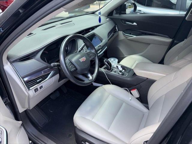 2023 Cadillac XT4 FWD Luxury