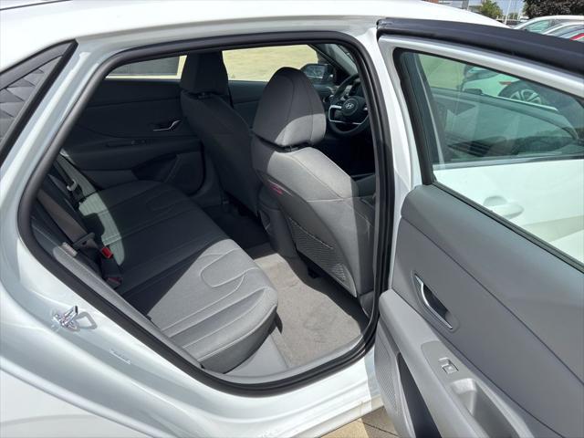 2026 Hyundai Elantra SEL Sport Premium