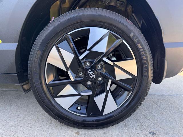 2025 Hyundai Kona SEL Convenience