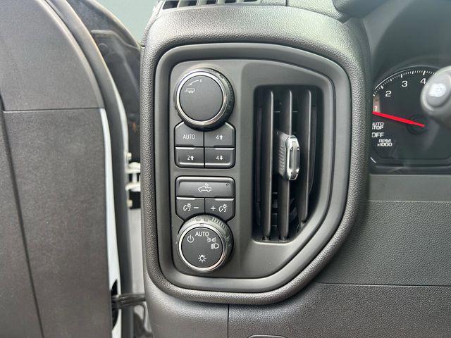 2024 Chevrolet Silverado 1500 4WD Crew Cab Short Bed Custom Trail Boss