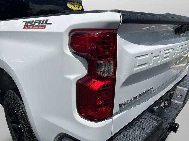 2024 Chevrolet Silverado 1500 4WD Crew Cab Short Bed Custom Trail Boss