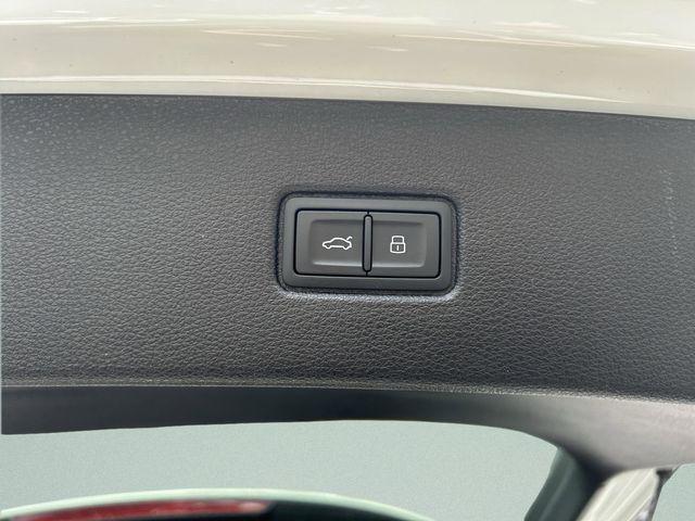 2024 Audi Q7 Premium Plus 45 TFSI quattro Tiptronic